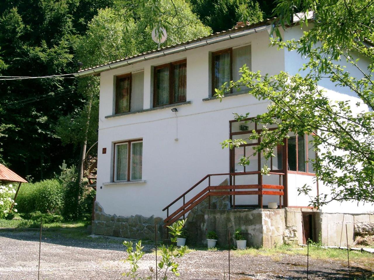 Holiday Home Tanevi Trjavna Exteriör bild